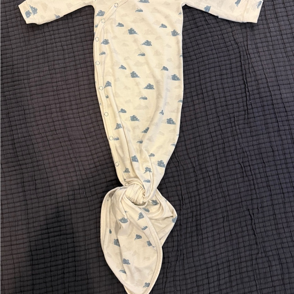Copper Pearl baby gown 0-3 months